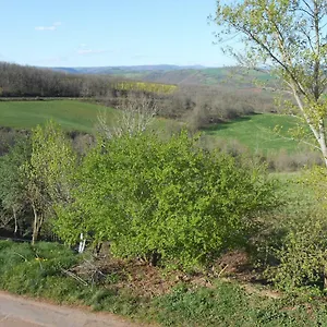 https://chambre-dhotes-des-monts.midi-pyreneeshotels.com